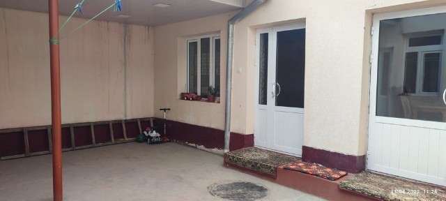 Keles shaxar uy sotiladi 1.9 sotix 4 xona