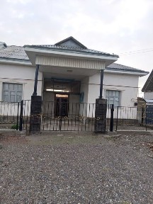 Guliston shaharda 10 sotxli xovli uy sotiladi