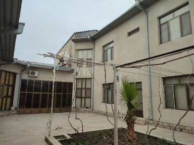 Продаётся участок (дом) -5соток возможно под гостиницу