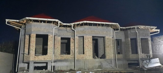 Ховли сотилади янги арикда йул йокасида 8сотик