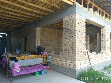 Ховли Уй сотилади. Новостройка 8 сотих