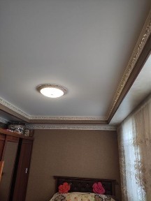 Chorsu hovli 2.7 sotu 5ta hona srochna