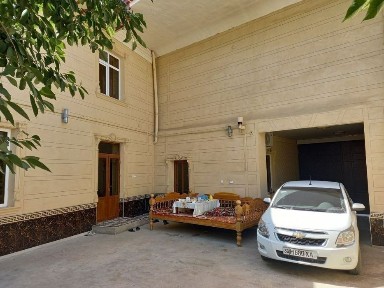 Срочно продаётся двор