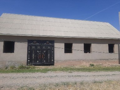 Uchqizil markazidagi hovli