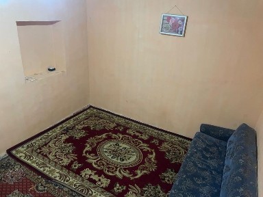 Hovli sotiladi 380m kvadrat
