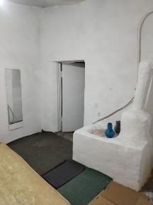 150 $. 2 комнат времянка. смешеная.