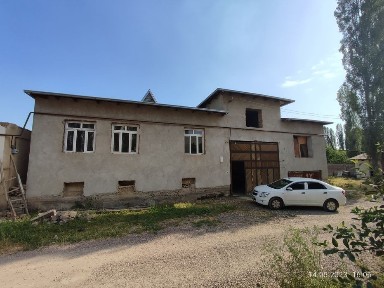 To'ytepa (Nurafshon) Qorasuvda uy sotiladi