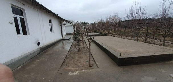 Uy sotiladi 8 so'tix