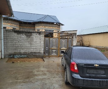 Ховли сотилади, срочно