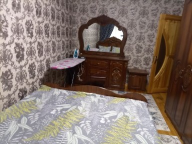 Здравствуйте. Сдается в Ал Хоразмий зади 51 школы 3 комнатная квартира