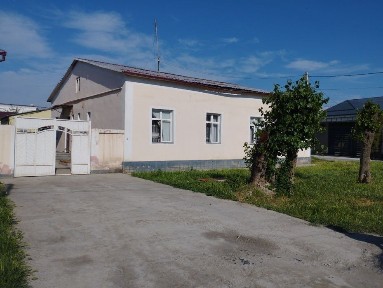 Сирдарё тумани С. Рахимов янги масжид оркасидаги намунавий Уй сотилади.