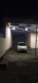 Карманада ховли сотилади