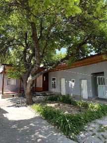 Uy sotiladi srochno 6 sotix