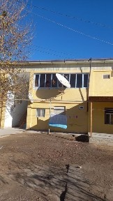 Kvartira sotiladi,yangiarik shaharchasinda.parkni yonida.