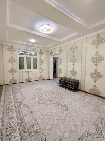 Ховли уй сотилади 6 сотих.