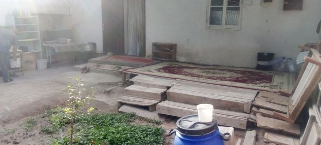 Хожели жай сатилади (дружба 21/6 ) 90 651 51 41 номерге хабарласинг