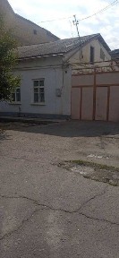 Loyish shaharchasida hovli joy sotiladi