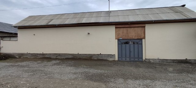 12 сотихли ховли сотилади 7 хона уйи 1 та коридор нархи 65000 $ к бор