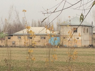 СРОЧНО - Нотурар, ham uy ham biznes, 15 сот, Янгиюль 10 км от Ташкента