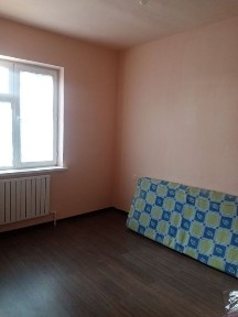 Uy sotiladi narxi 16ming kelishamz sovdasi bor