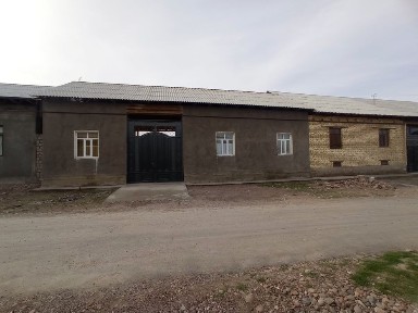 Toshkent viloyati, Olmaliq shahar, Xilol MFY, Evalak koʻchasi, 70-uy.