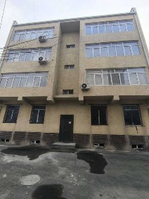 Ko'p qavatli uydagi xonadon