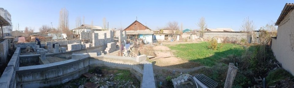 срочно Уй сотилади, газ свет сув wi fi бор.