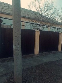 Продаётся ДОМ в центре. Октябрь (ДУСТЛИК ) г. Гулистан.