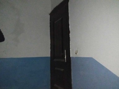 Ko'p qavatli uydagi xonadon