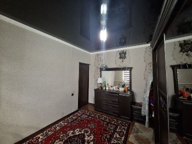 4 Xonali dom sotiladi