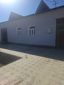 Uy sotiladi 1200 kv/m hovli joy