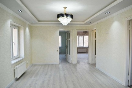 Срочно продается 3-х комнатная квартира кирпичом доме ор. Пр. Навоий