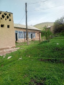 Uy sotiladi yashashga tayyor