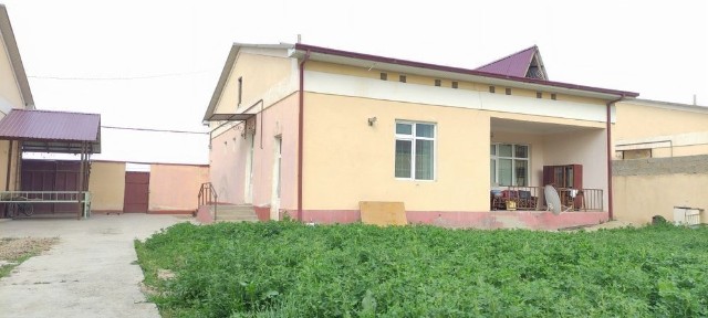 Ёйилма котеж сотилади