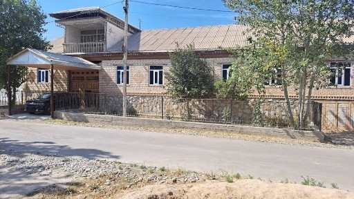 Uy sotiladi ! Gallaorolda joylashgan