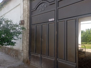 Таёр Уй жой сотилади 12 сотих 6 хонали