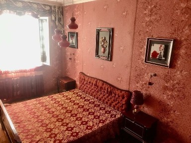 Продаю 93²м. 3*4/9/9.Переделанная в 4х ком.