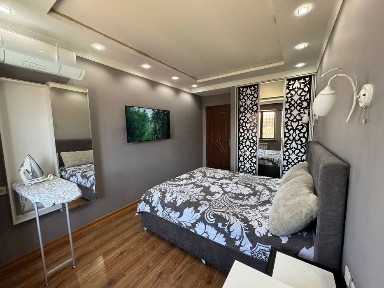 Продается 3 -х комн квартира. Своя просим маклеров не беспокоить