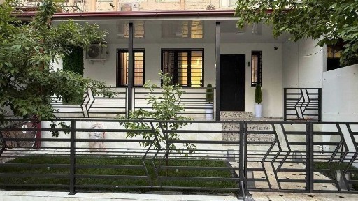 Продаётся Дружба Народов Можно под офис 3 комнатная 90 кв. м