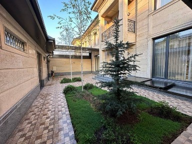 Коттедж в Sayram Village 450 м2