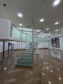 Продается Комерческое помещение, 346 кв, 1 Линия, Дархан