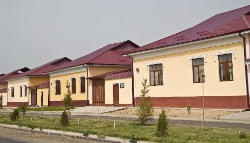 Namunali uy katej kotedj kotej hovli