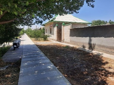 Sotilayotgan xovli bog'i bilan