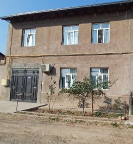 ZUDLIK bilan. HSrochniyga 110 ga beriladi. Hovli sotiladi. Qibray mark