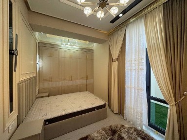 Продается 3х комнатная кв. 79м2. Ул. Мирзо Улугбека.