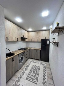 2х комнатная квартира переделанная в 3шку. 1 минута от метро Новза