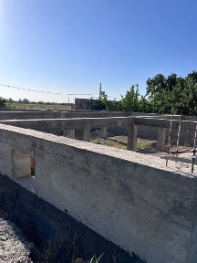 Tugallanmagan uchastga sotiladi