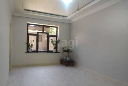 Продам два дома на участке 5 соток в Лимонарии. Кибрай