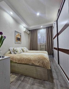 Продаю свою трёхкомнатную квартиру Чиланзар метро Мирзо Улугбек