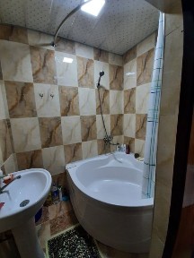 Ижарага уй берилади 2 хонали кв 6 каватда лифт йук факат оилага